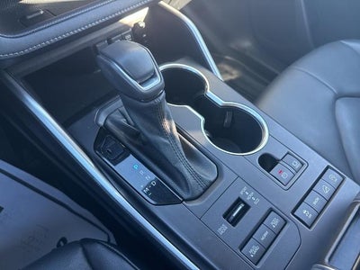 2021 Toyota Highlander XLE AWD (Natl)
