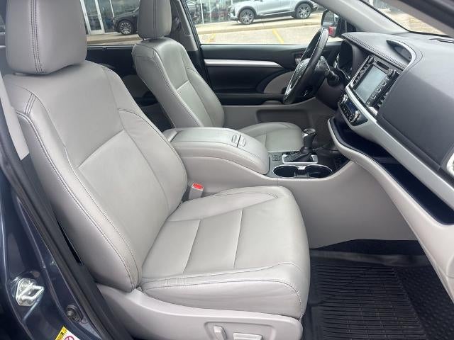 2019 Toyota Highlander SE V6 AWD (Natl)