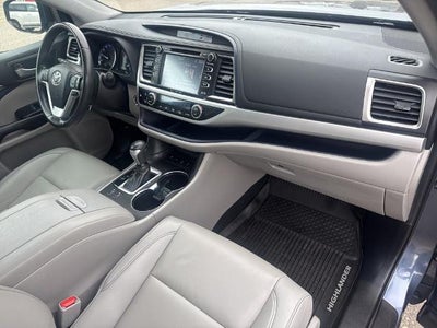 2019 Toyota Highlander SE V6 AWD (Natl)