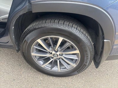 2019 Toyota Highlander SE V6 AWD (Natl)