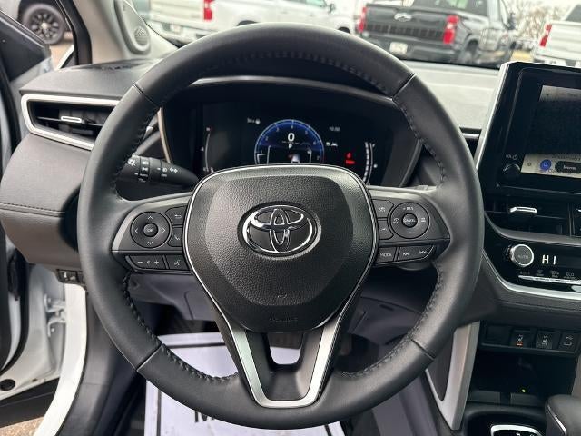 2025 Toyota Corolla Cross XLE 4WD (Natl)