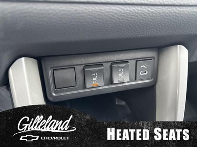 2025 Toyota Corolla Cross XLE 4WD (Natl)