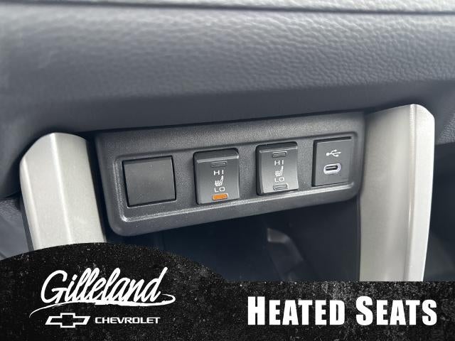 2025 Toyota Corolla Cross XLE 4WD (Natl)