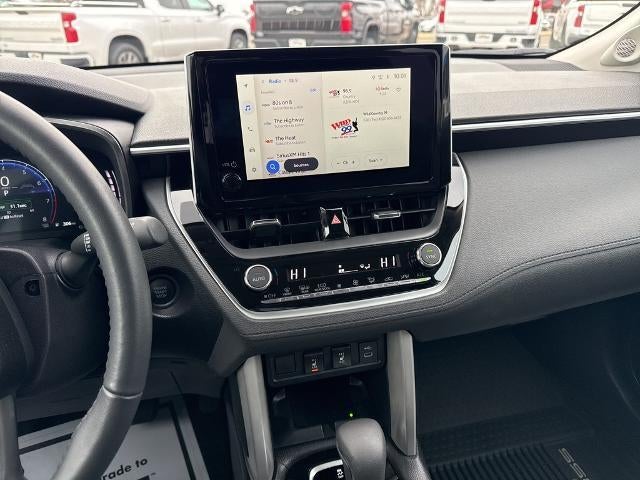 2025 Toyota Corolla Cross XLE 4WD (Natl)