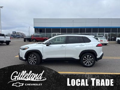 2025 Toyota Corolla Cross XLE 4WD (Natl)