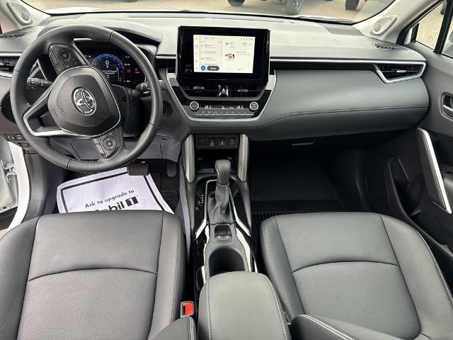 2025 Toyota Corolla Cross XLE 4WD (Natl)