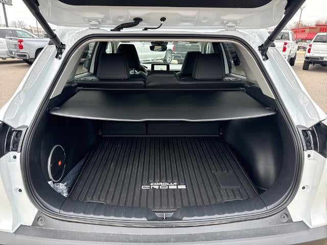 2025 Toyota Corolla Cross XLE 4WD (Natl)