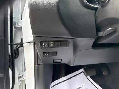 2025 Toyota Corolla Cross XLE 4WD (Natl)