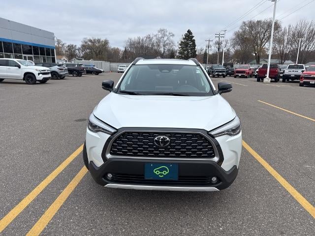 2025 Toyota Corolla Cross XLE 4WD (Natl)