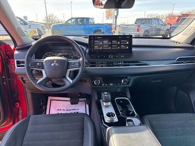 2025 Mitsubishi Outlander SE S-AWC