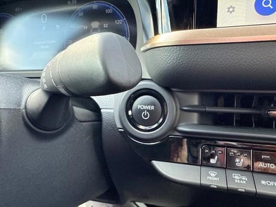2026 Toyota Crown XLE AWD (Natl)