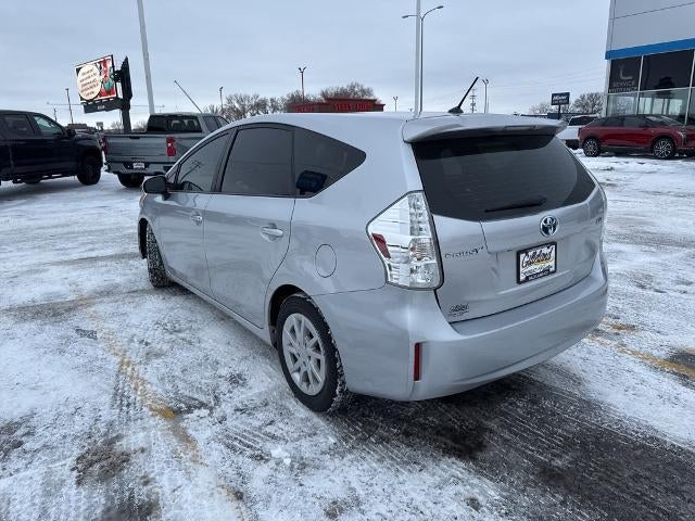 2013 Toyota Prius v Two