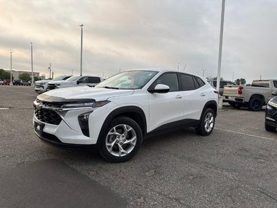 2025 Chevrolet Trax LS