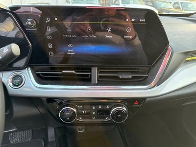 2025 Chevrolet Trax FWD 4dr LT