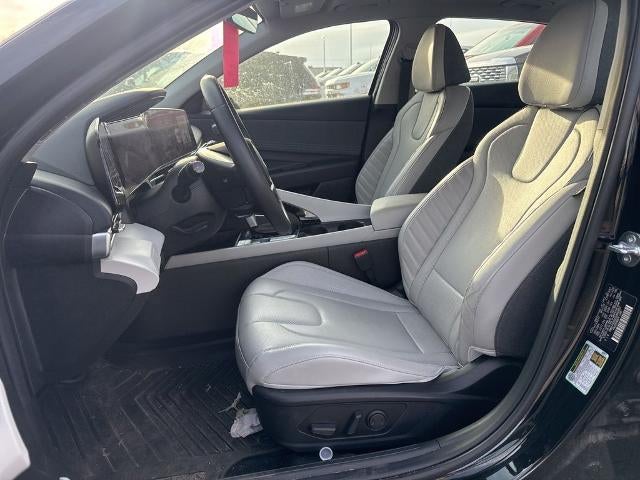 2025 Hyundai Elantra Limited IVT